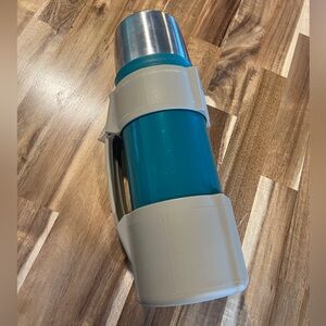 Thermos